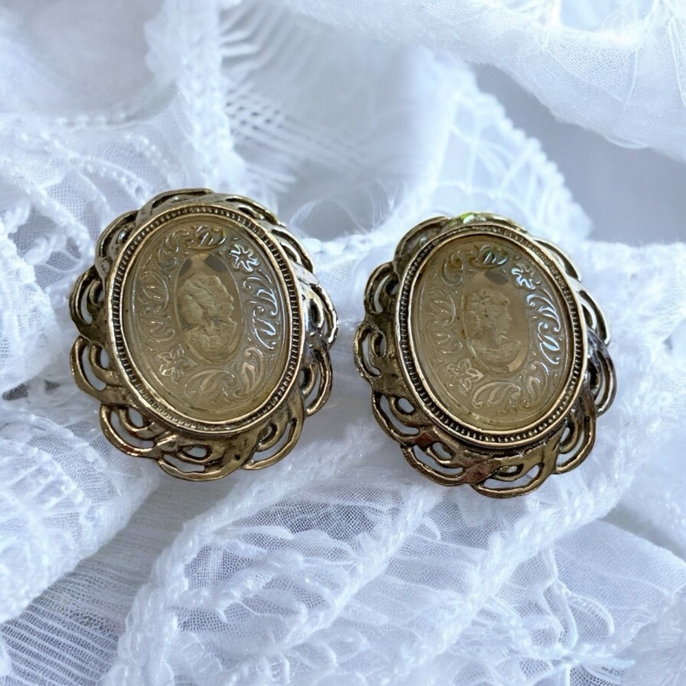 Vintage Whiting & Davis Silver Tone Cameo Clip-On Earrings - Victorian Style